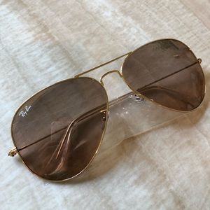 • brand new ray ban aviator sunglasses •